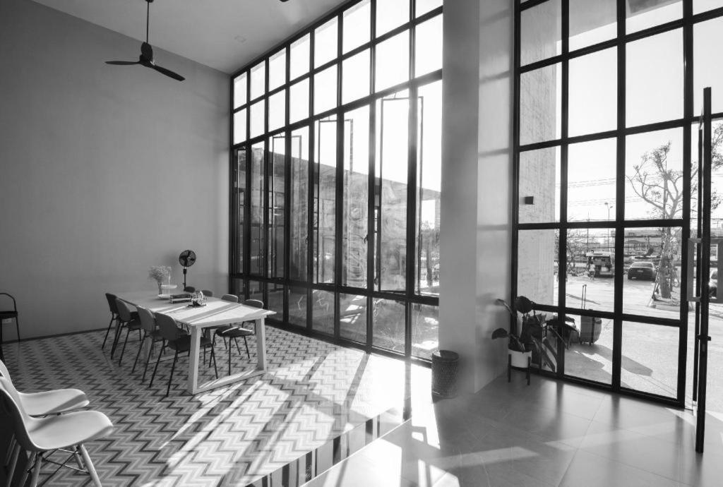 Boondara Boutique Hotel Nakhon Phanom Bagian luar foto