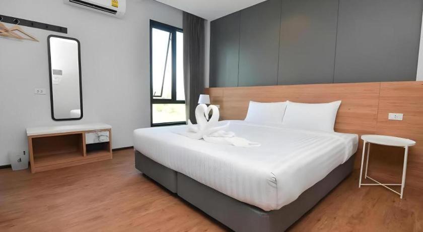 Boondara Boutique Hotel Nakhon Phanom Bagian luar foto