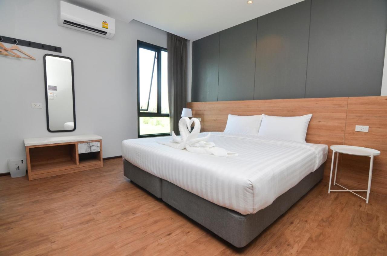 Boondara Boutique Hotel Nakhon Phanom Bagian luar foto