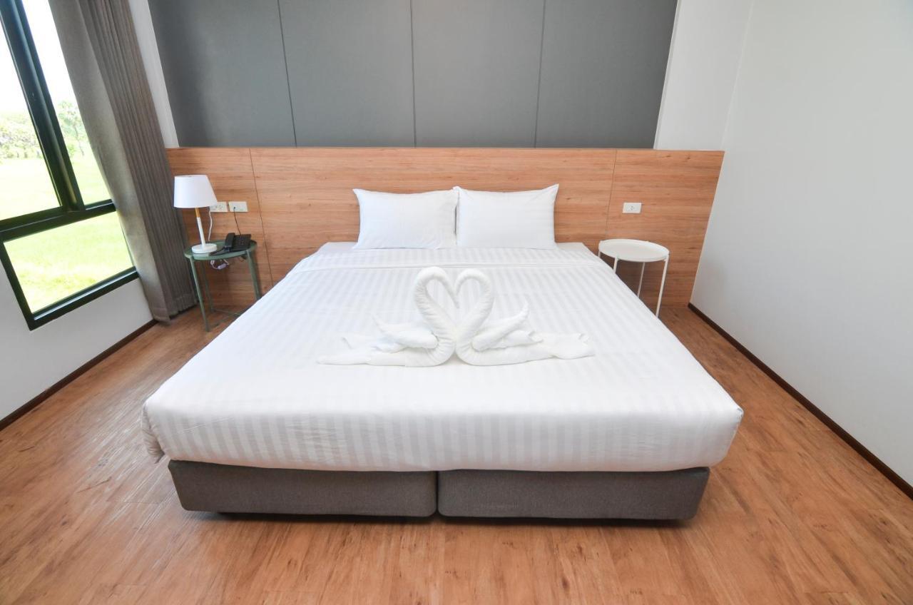 Boondara Boutique Hotel Nakhon Phanom Bagian luar foto